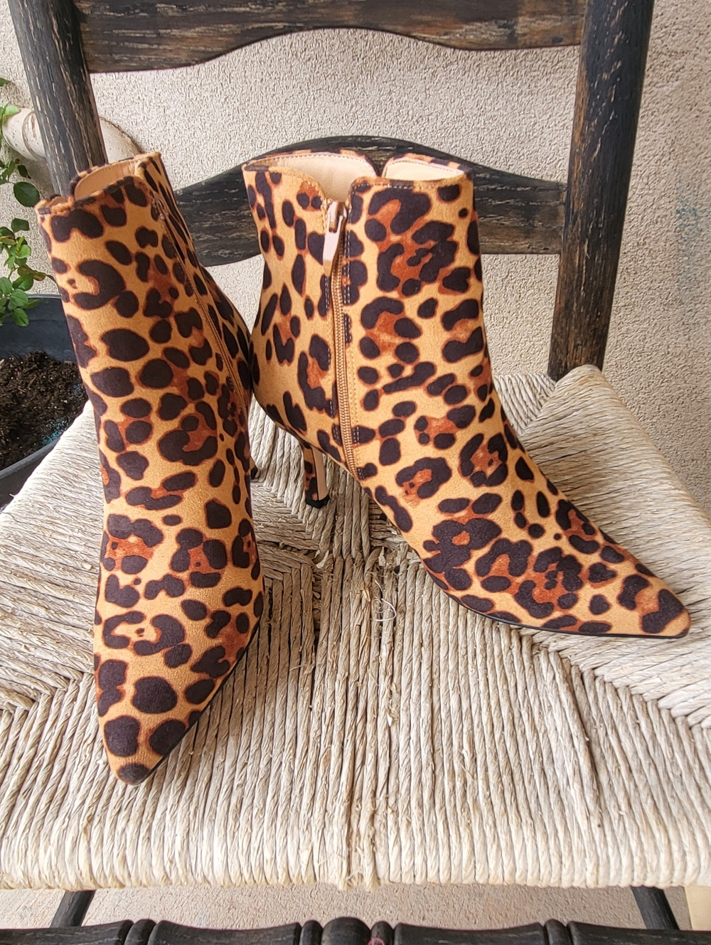 Coutgo Leopard Print Women's Kitten Heel Pointed Toe Booties- 9.5 - Picture 2 of 16
